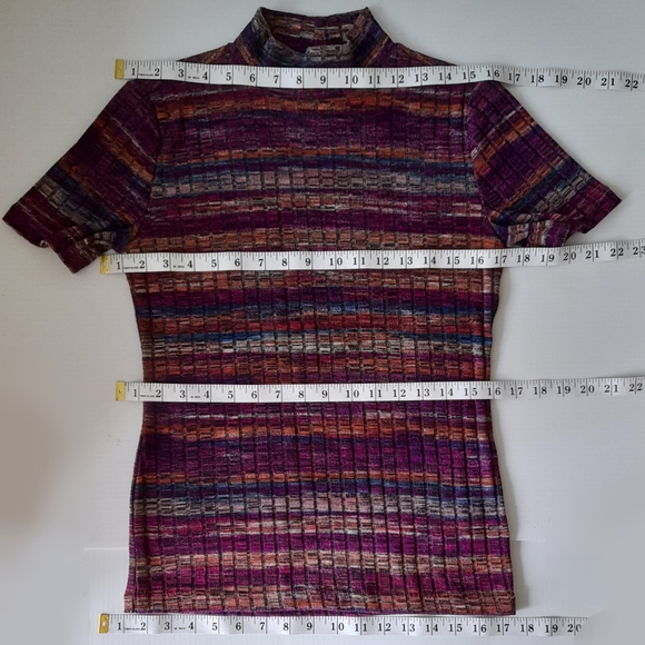 ● Philosophy | Turtle neck Etnic print Top - Picture 4 of 8